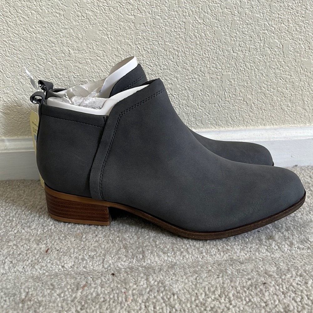 TOMS Grey deia ankle boots